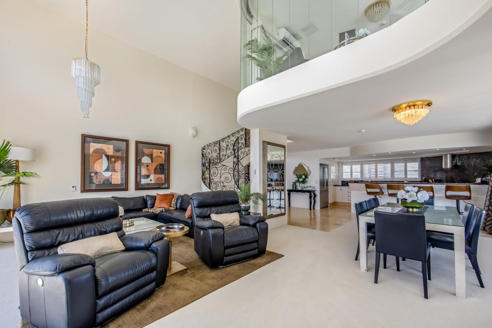 Pacific Plaza Apartments Gold Coast Room photo
