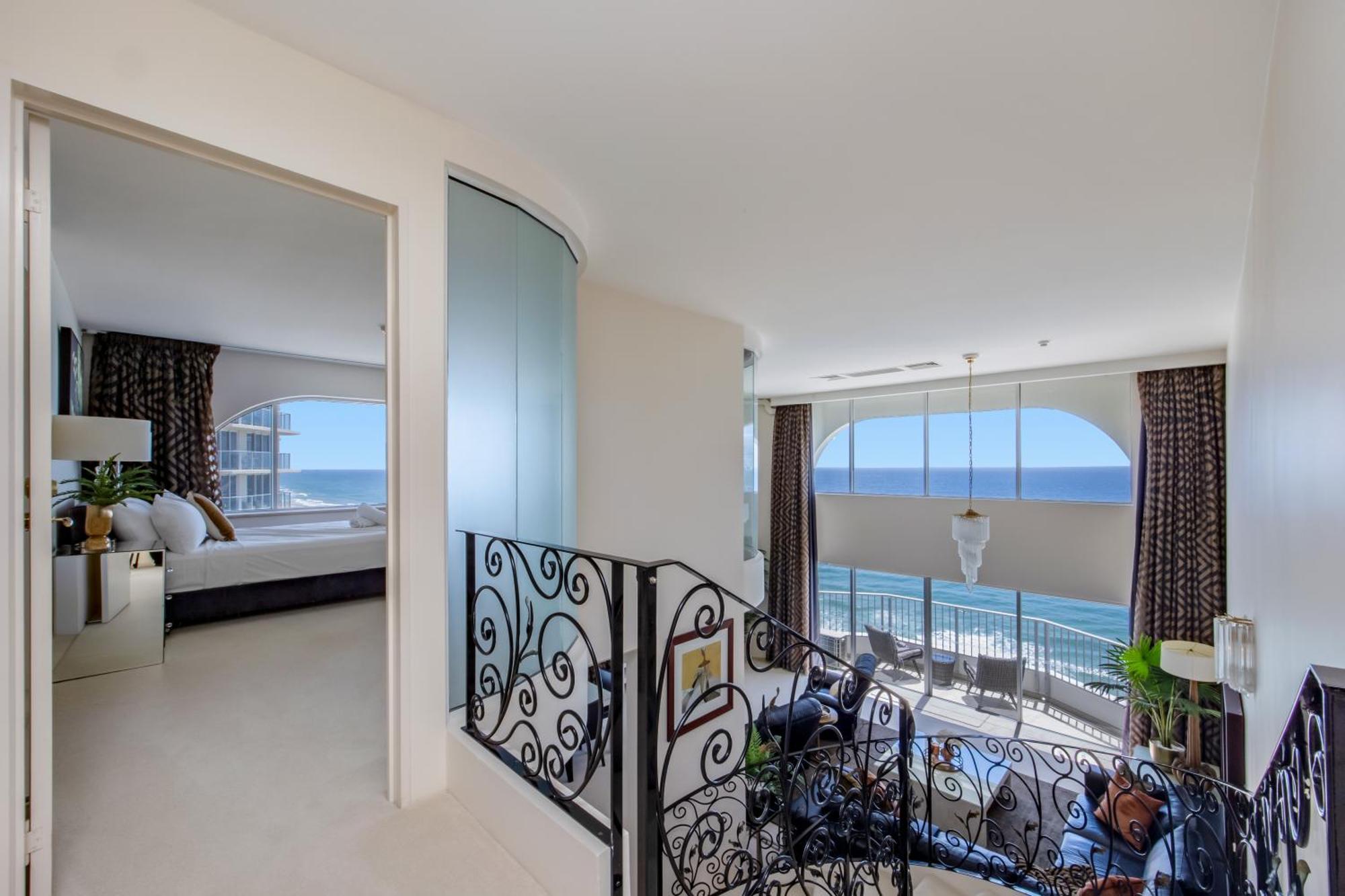 Pacific Plaza Apartments Gold Coast Room photo